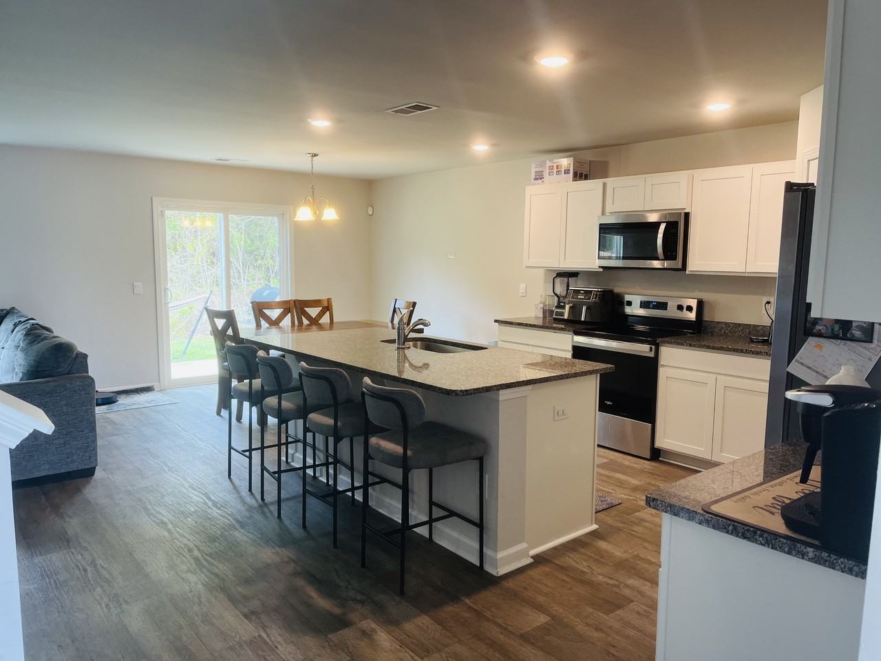 514 Tawny Eagle Ct Ne - Photo 4 of 20