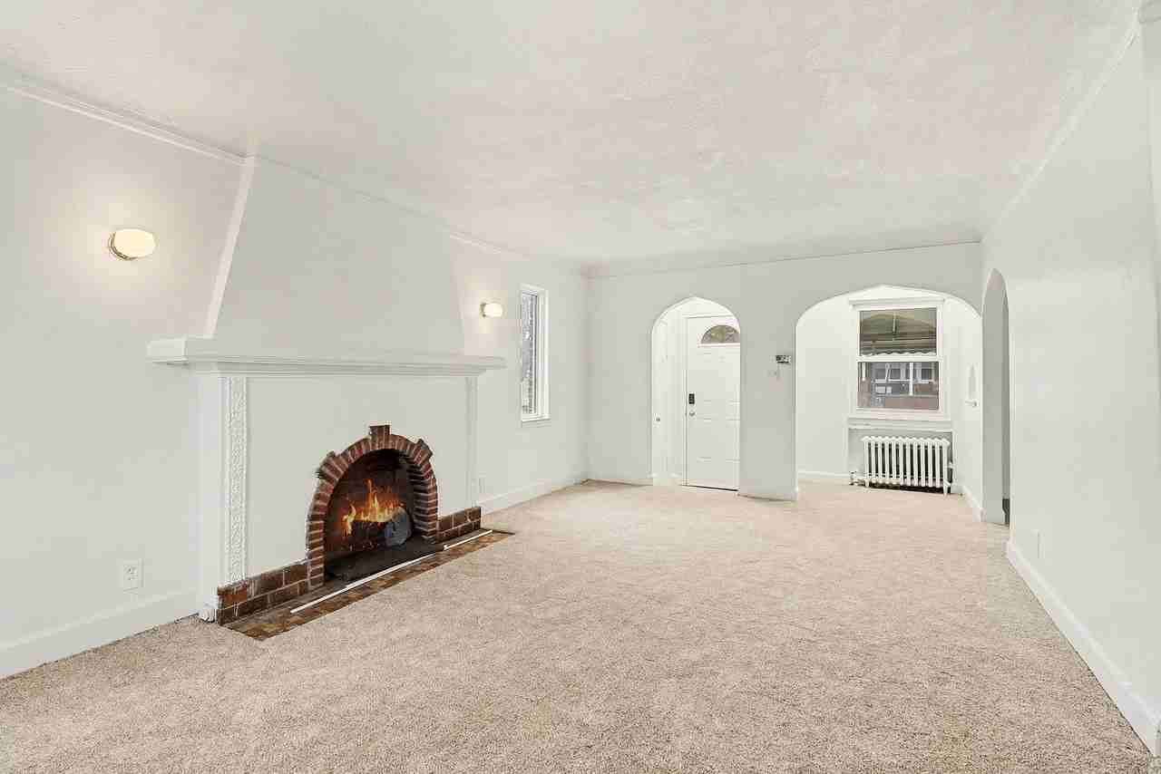 5959 Newport St - Photo 4 of 16