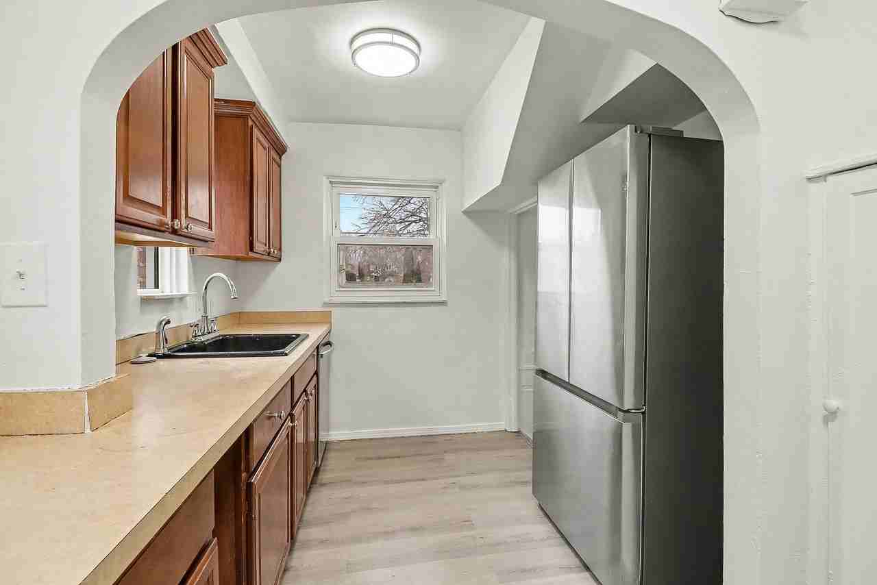 5959 Newport St - Photo 6 of 16