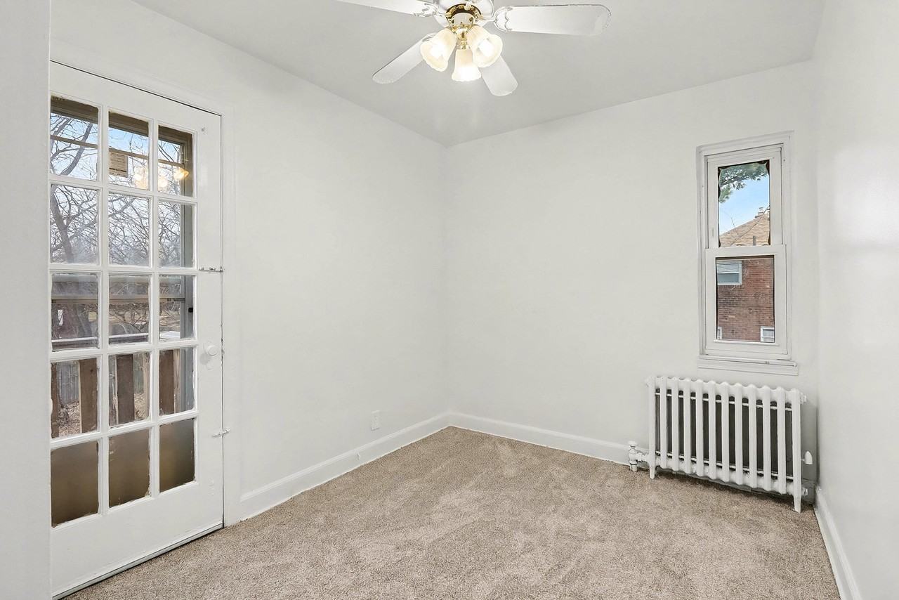 5959 Newport St - Photo 7 of 16