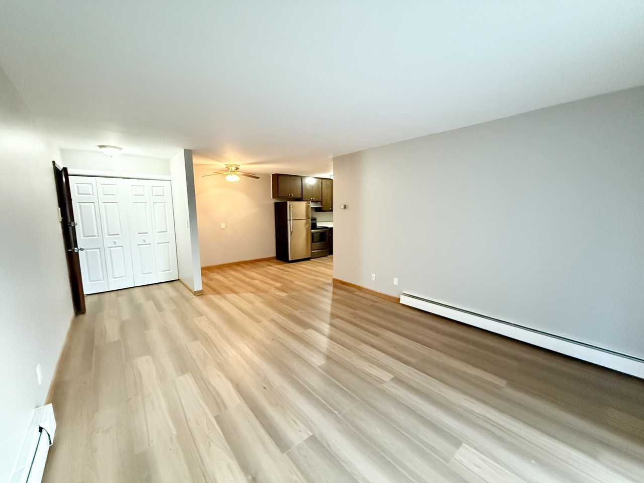 1455 Sheridan Rd #19 - Photo 3 of 7