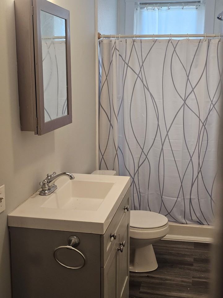 15 Central St #4 - Photo 3 of 3