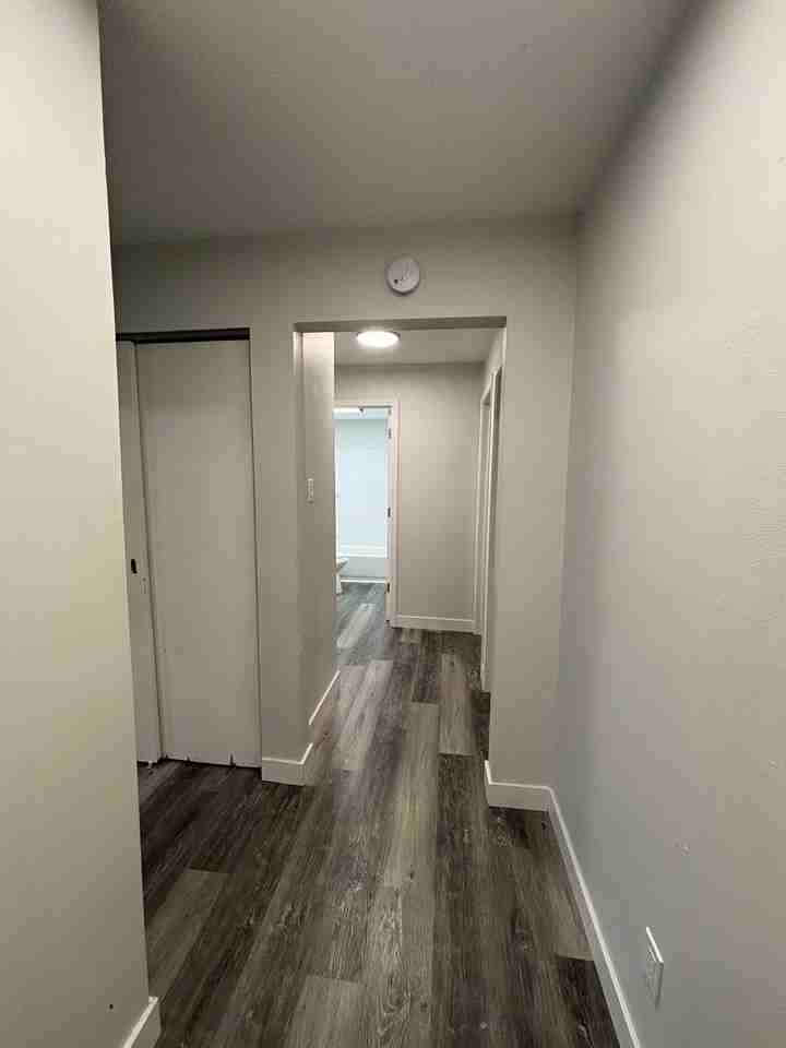 2715 Center St #B - Photo 5 of 15