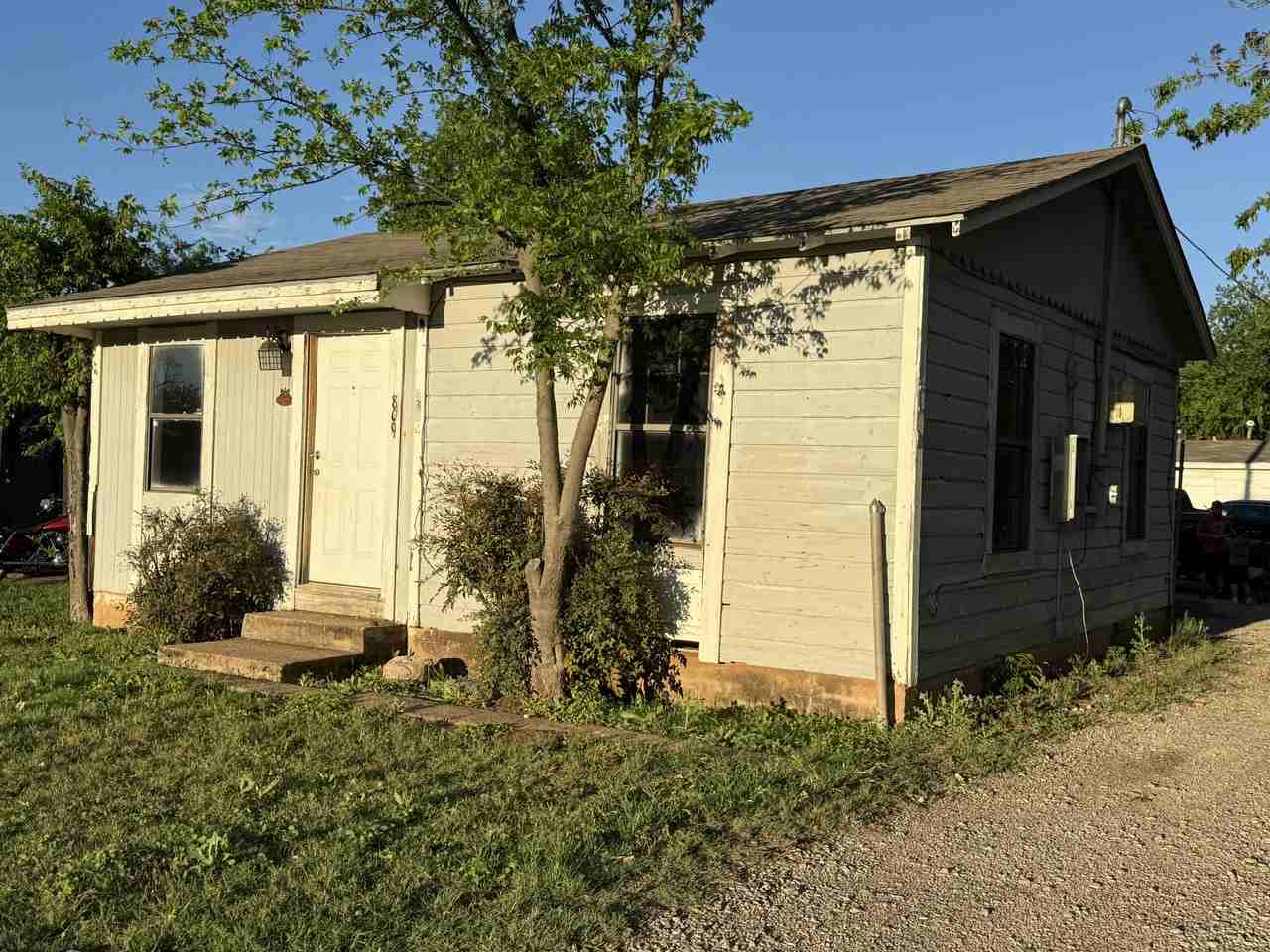 2809 Lebanon Rd - Photo 5 of 10