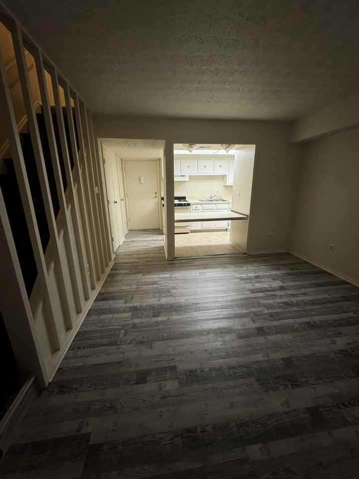 45 King Arthur Ct - Photo 6 of 10