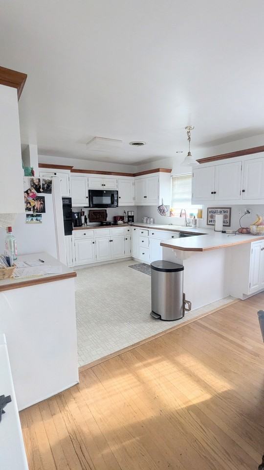 2343 Penrose Dr - Photo 4 of 28