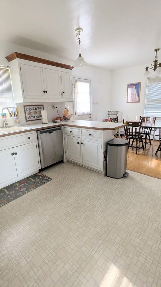 2343 Penrose Dr - Photo 5 of 28