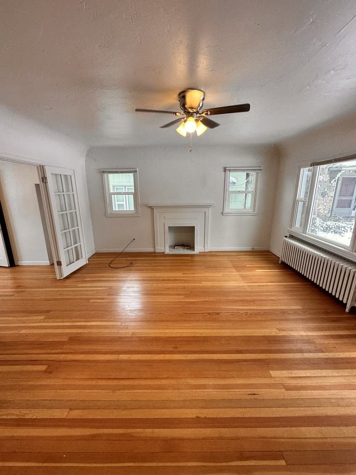 2445 Custer Ave #2 - Photo 5 of 9