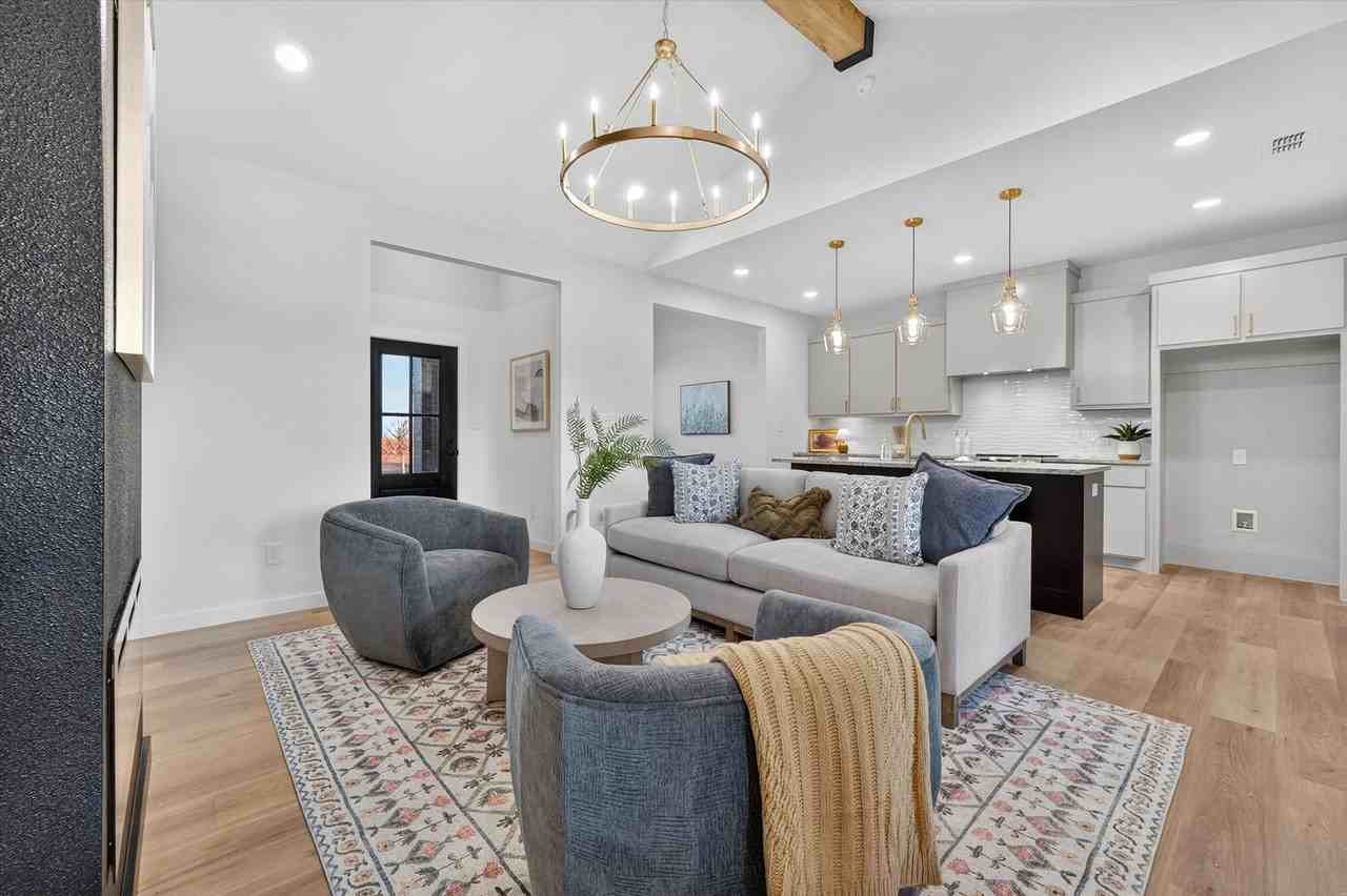 1415 Farmhouse Ave - Photo 6 of 24