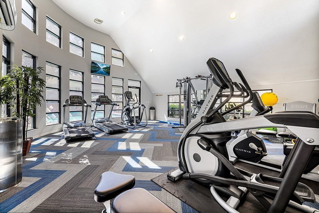 Boulevard - Photo 2 of 34