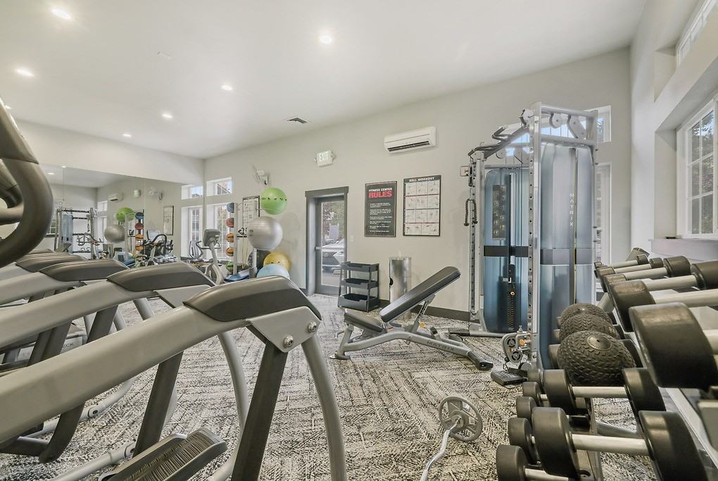 Redmond Hill - Photo 5 of 50