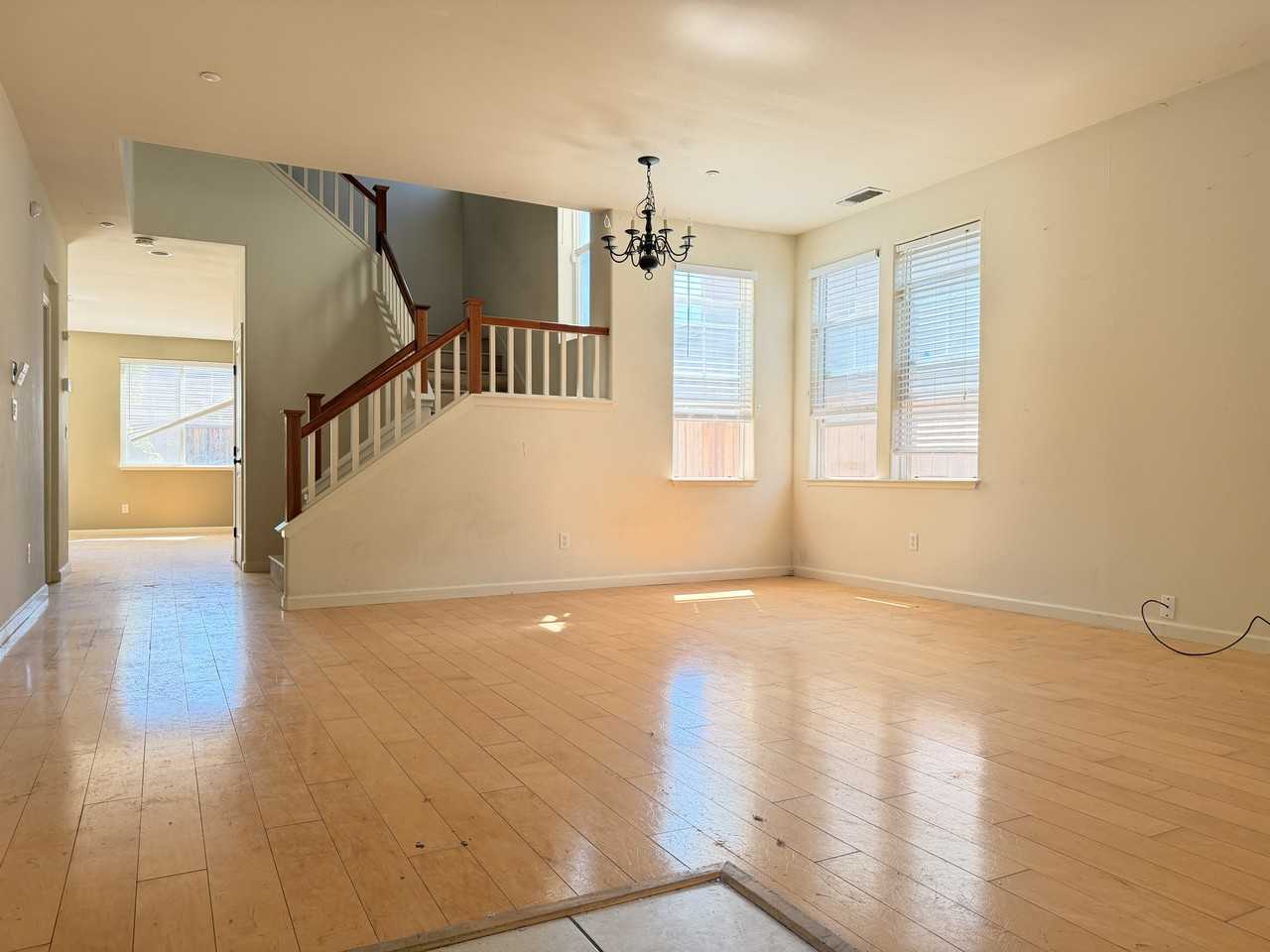 412 Mountain Meadows Drive - Photo 2 of 26