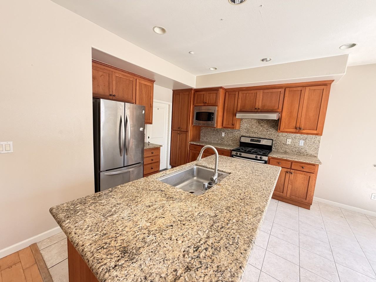 412 Mountain Meadows Drive - Photo 4 of 26