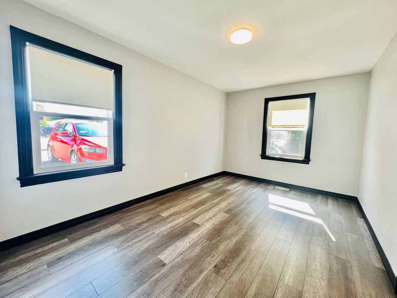 5791 Royal Manor Drive #5 - Photo 7 of 10