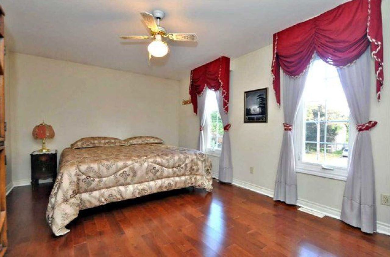 114 Lorne Avenue - Photo 2 of 14