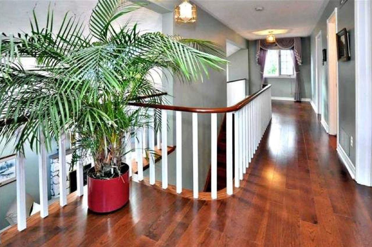 114 Lorne Avenue - Photo 3 of 14