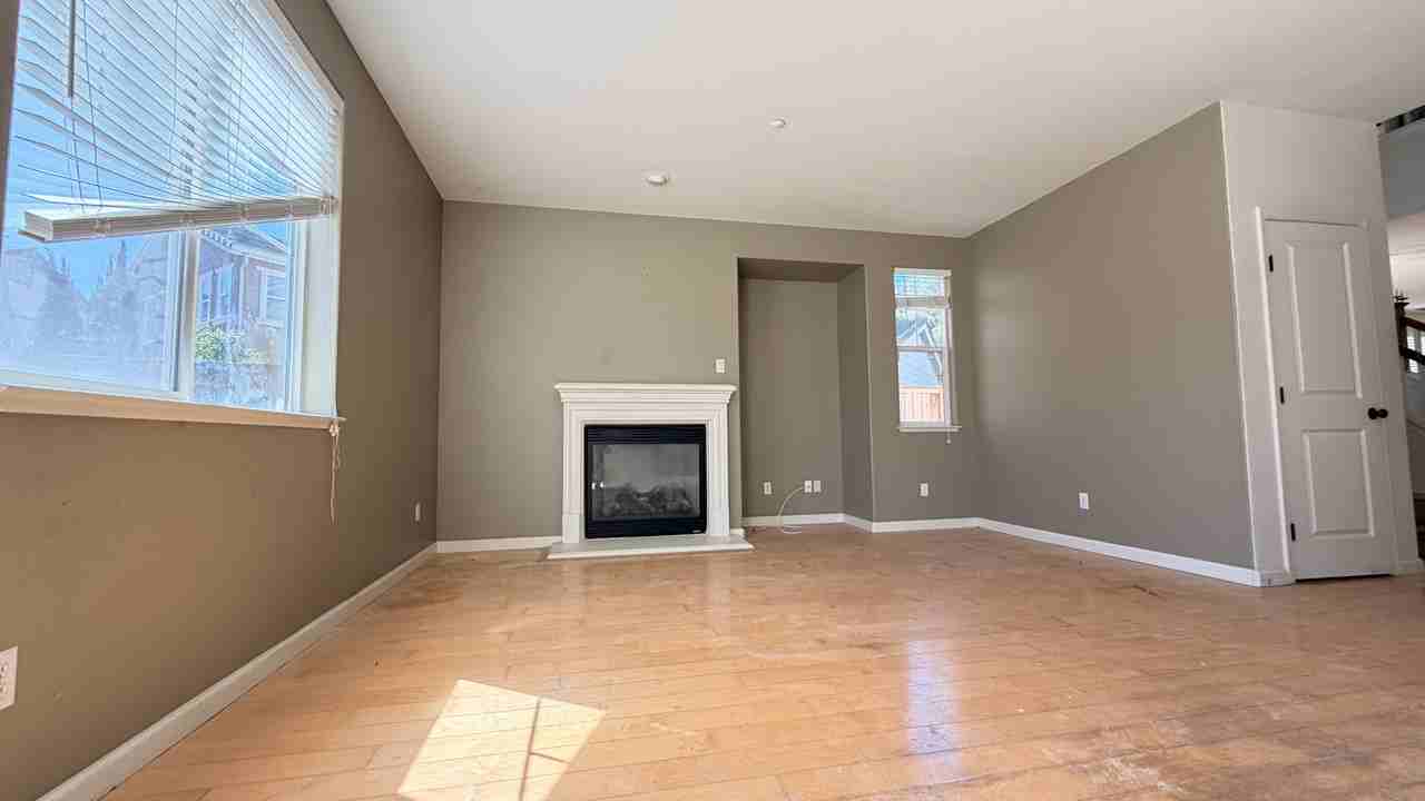 412 Mountain Meadows Drive - Photo 6 of 26