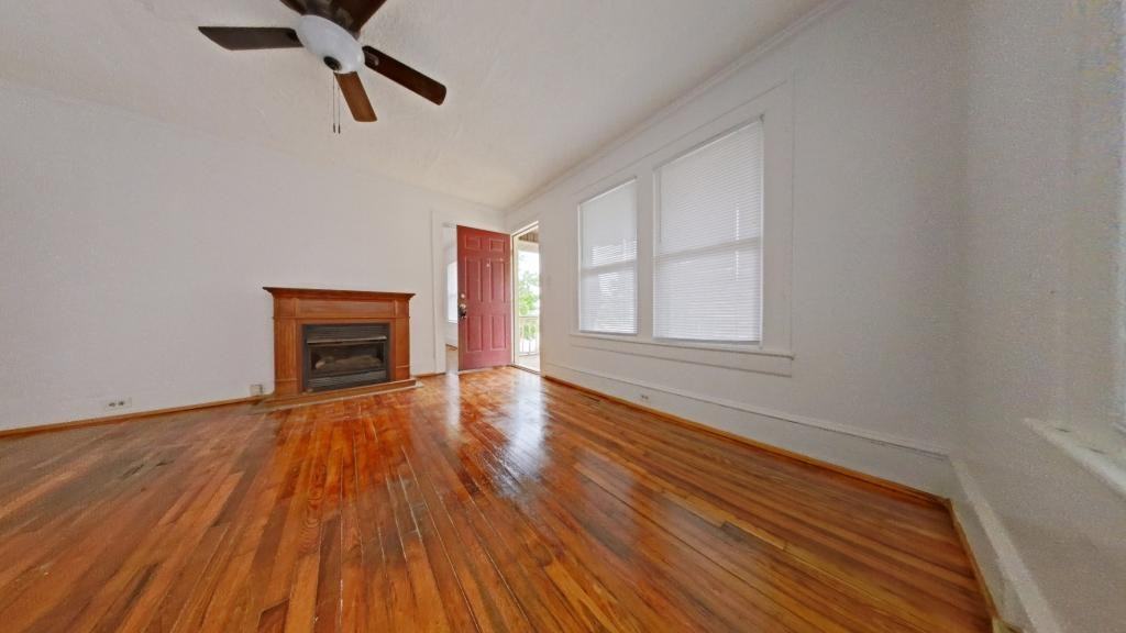 927 E Dayton Ave - Photo 5 of 10