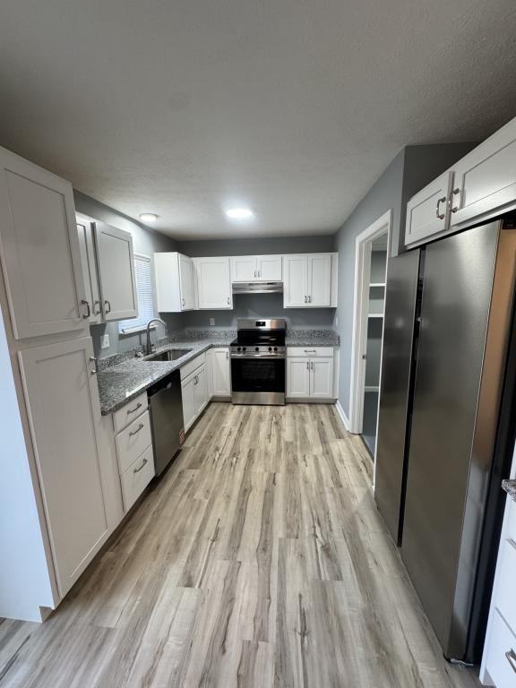 30 Apple Ln - Photo 2 of 12