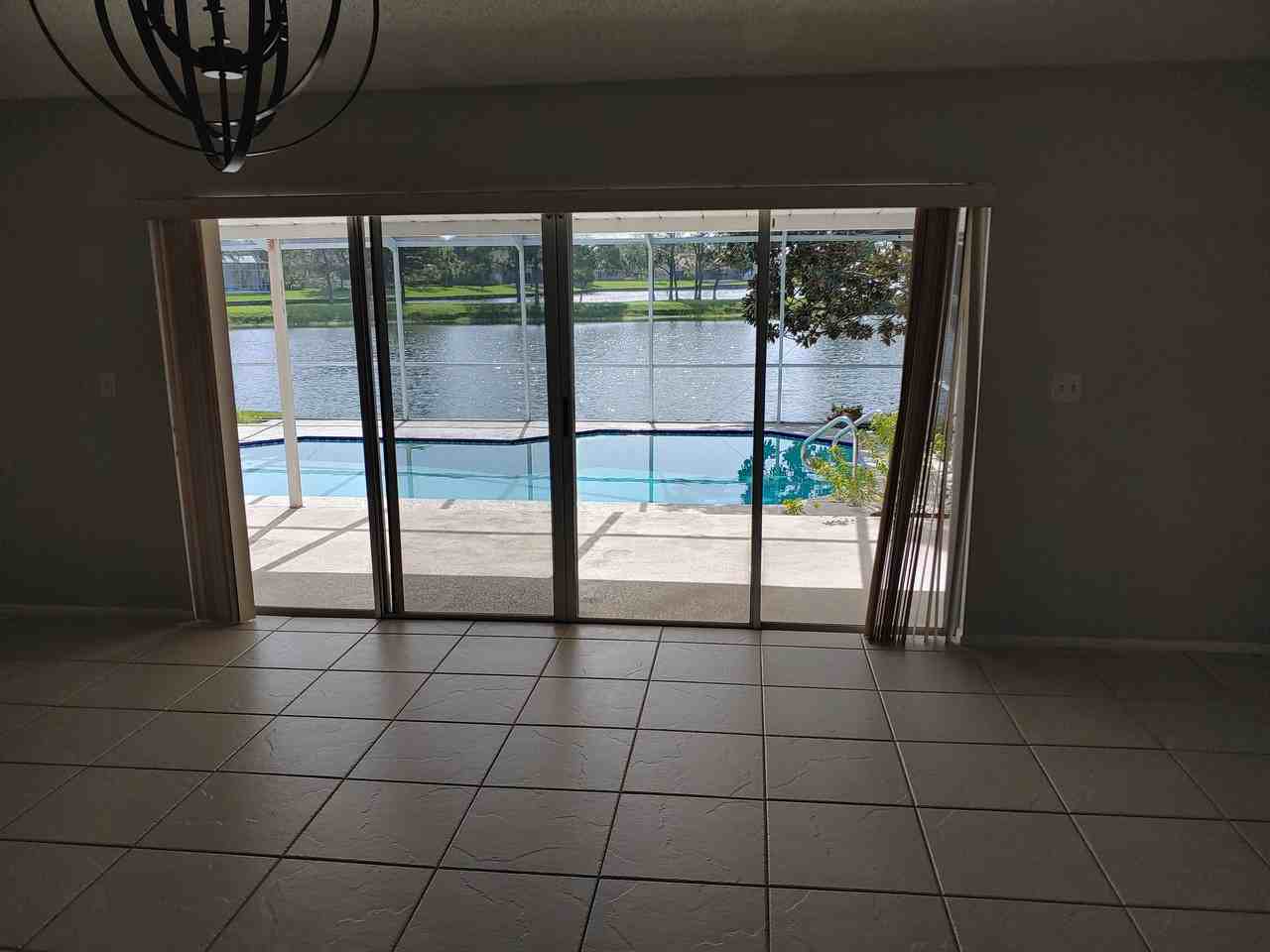 525 Moreno Circle Northeast - Photo 4 of 16