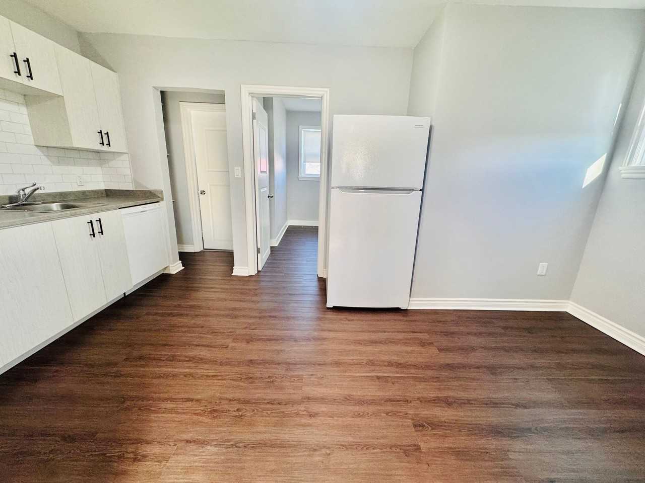 242 Carlton Street #3 - Photo 2 of 8