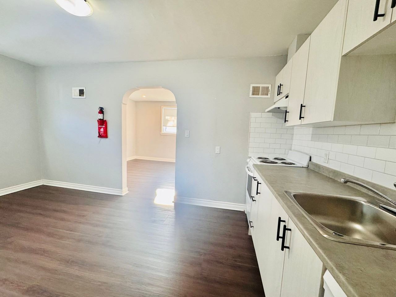 242 Carlton Street #3 - Photo 3 of 8