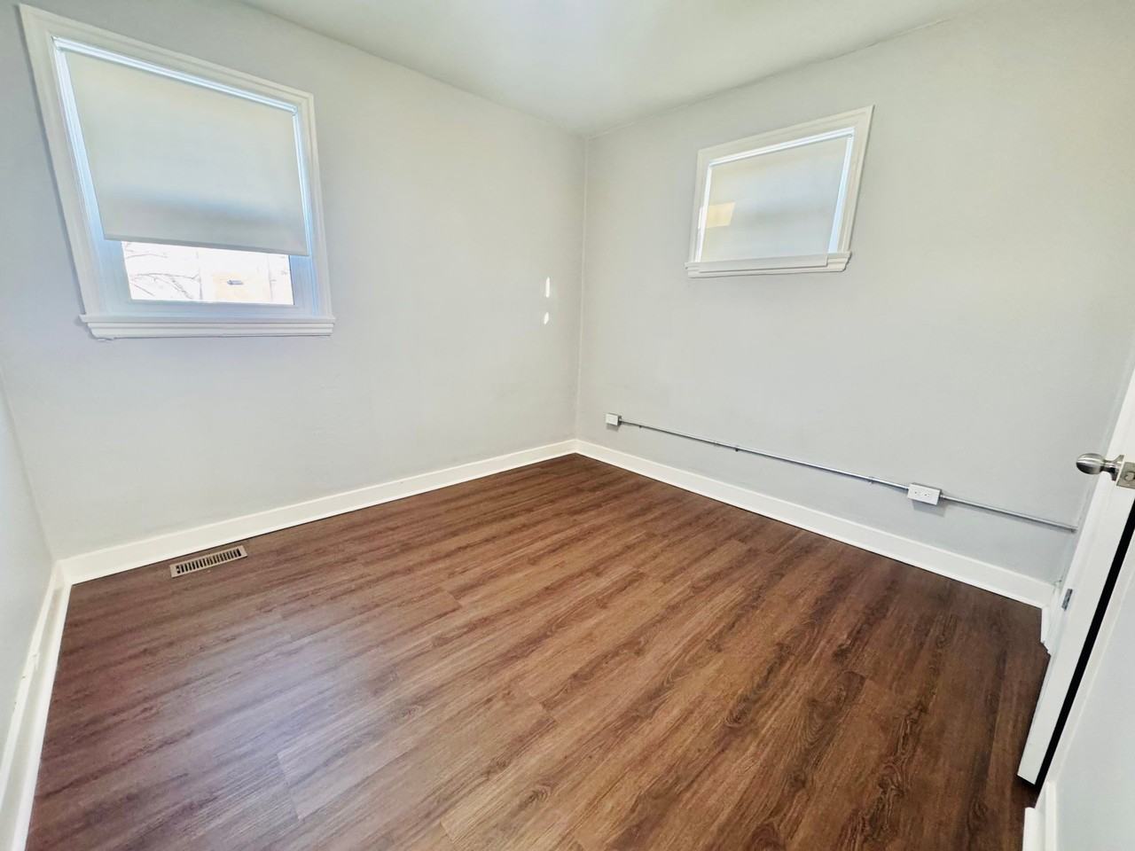 242 Carlton Street #3 - Photo 6 of 8