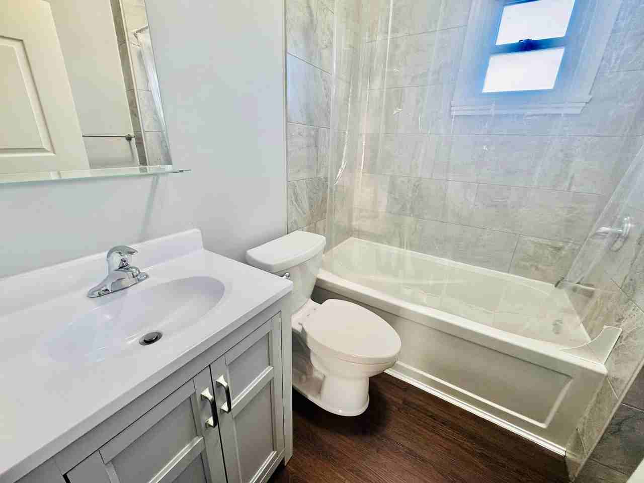 242 Carlton Street #3 - Photo 7 of 8