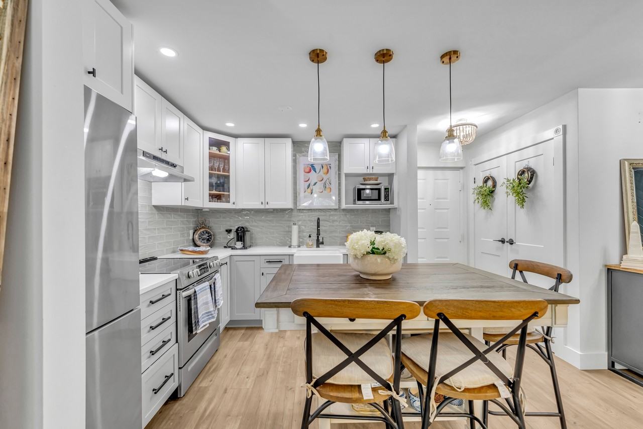 133 Ontario Street #207 - Photo 4 of 21