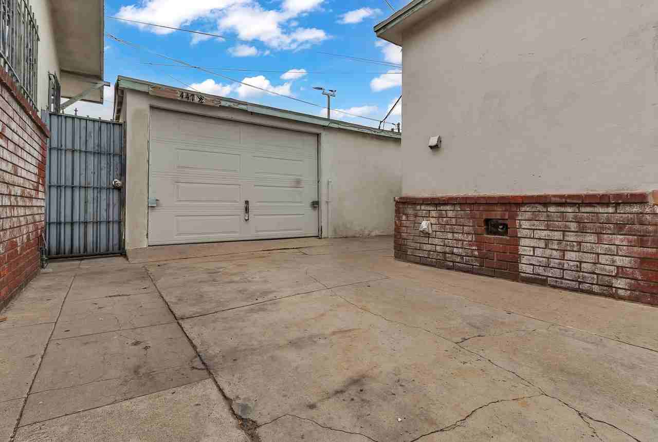 447 E 101st St #1 - Photo 2 of 10