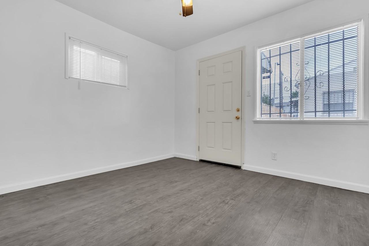 447 E 101st St #1 - Photo 3 of 10