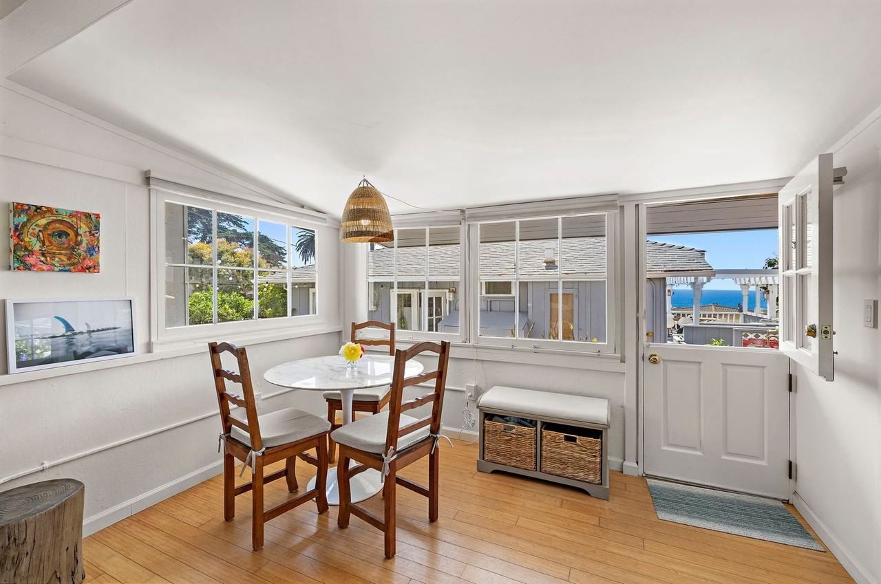 160 Ruby St - Photo 3 of 30