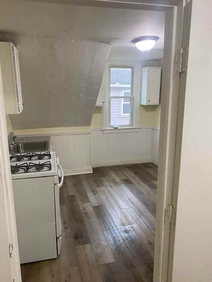 2219 W 103rd St - Photo 4 of 15