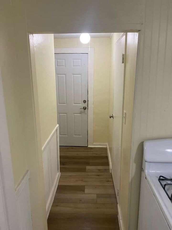 2219 W 103rd St - Photo 5 of 15