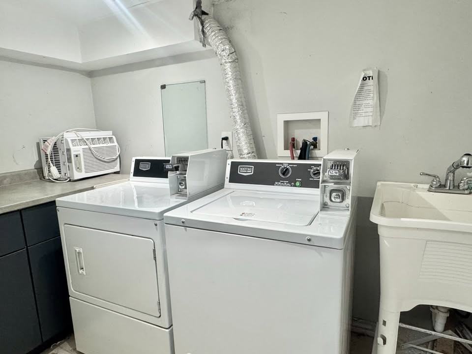 117 Earlscourt Avenue #2 - Photo 4 of 12