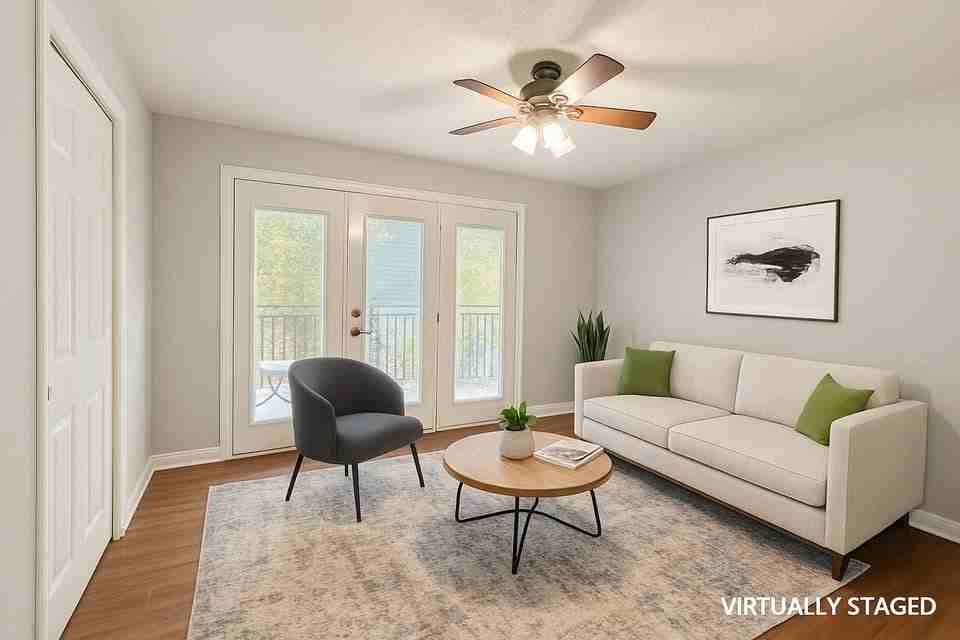 117 Earlscourt Avenue #2 - Photo 2 of 12