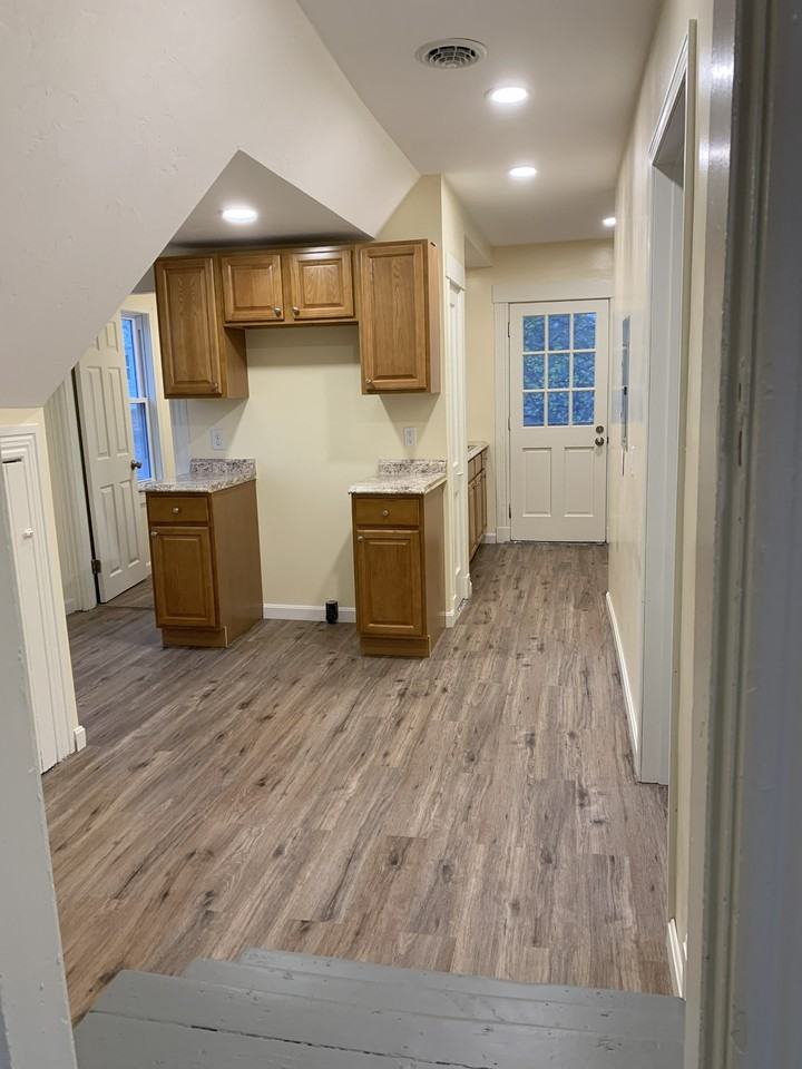 47 Maywood St #3 - Photo 3 of 16
