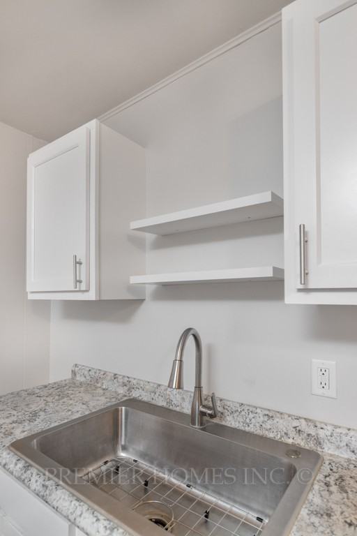 714 S Wooster Ave #4 - Photo 3 of 8