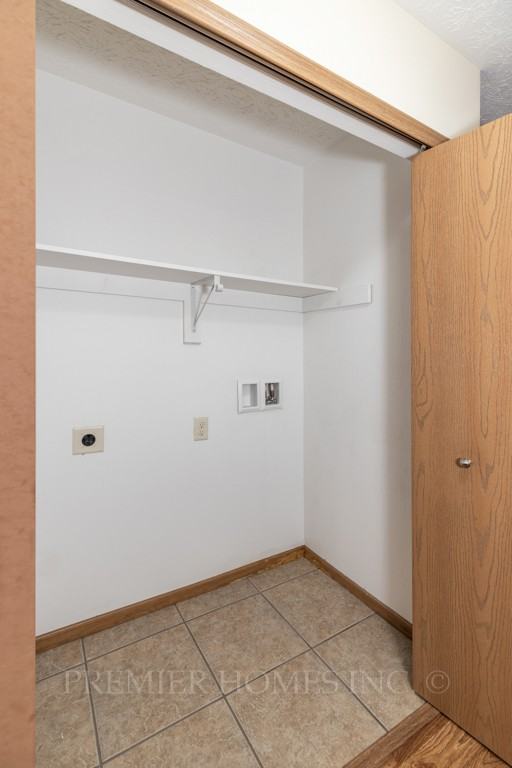 866 Serenity Ln - Photo 5 of 18