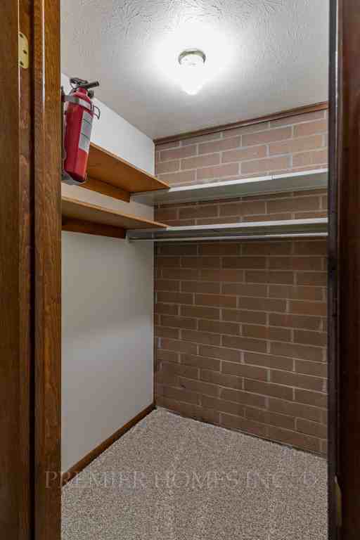 3714 Martindale Rd Ne #L - Photo 4 of 12