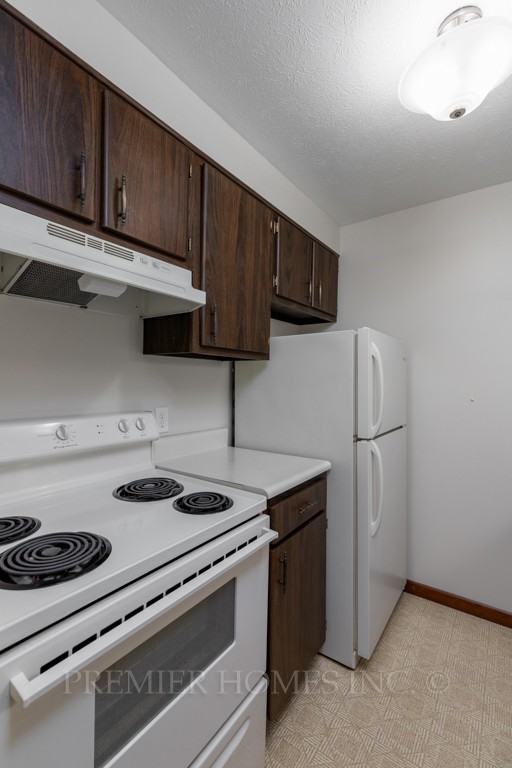 3714 Martindale Rd Ne #L - Photo 5 of 12