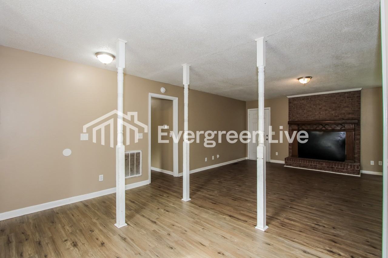 9 Arborgate Ct - Photo 4 of 15