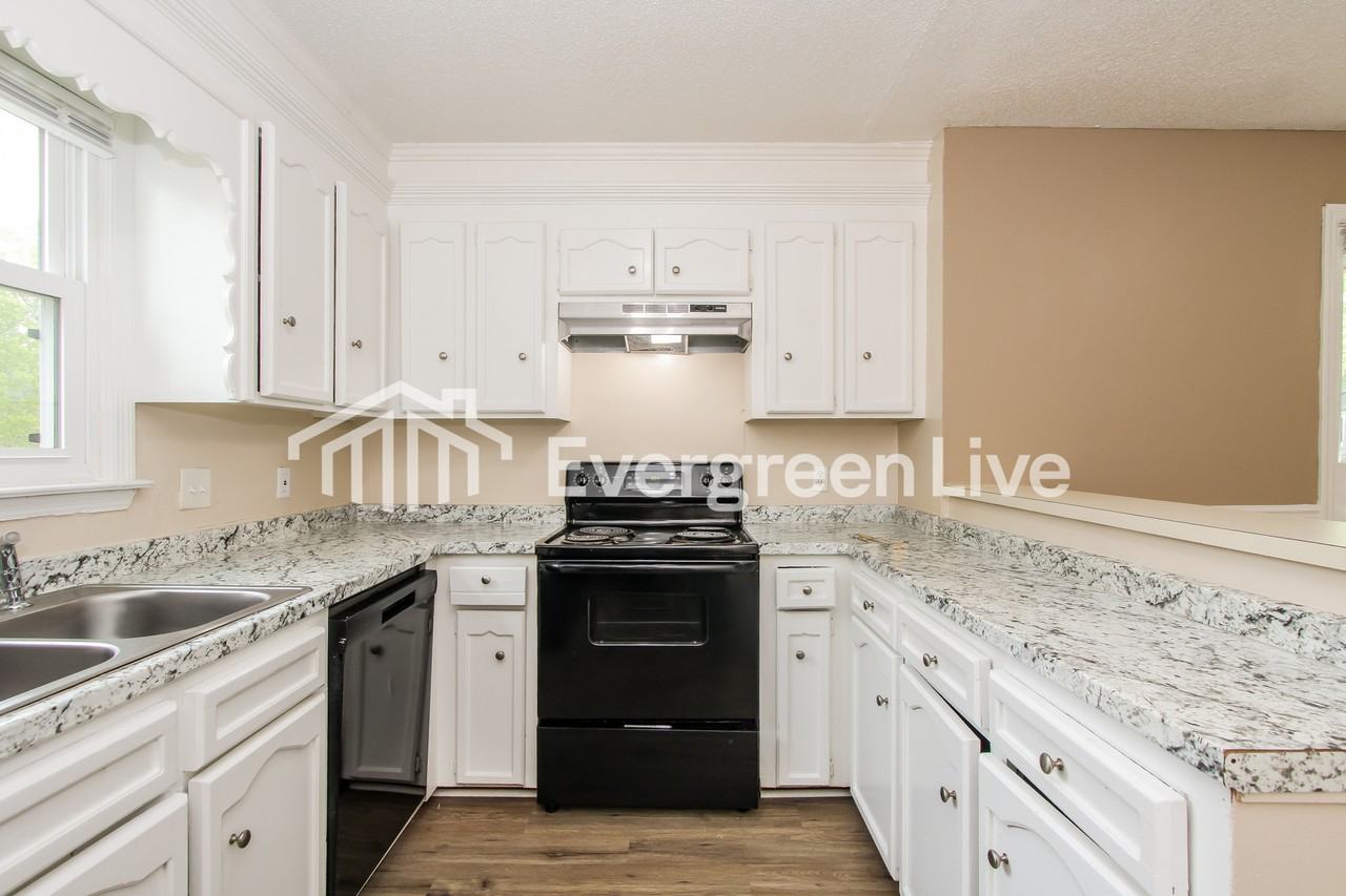 9 Arborgate Ct - Photo 5 of 15