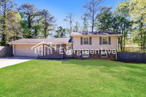 featured image of 2221 Carson Ct