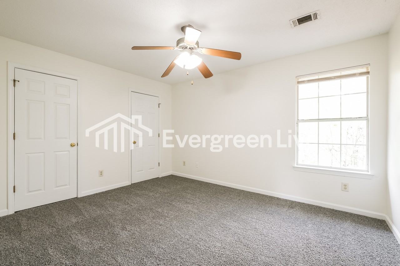 3285 Thousand Oaks Dr - Photo 7 of 15