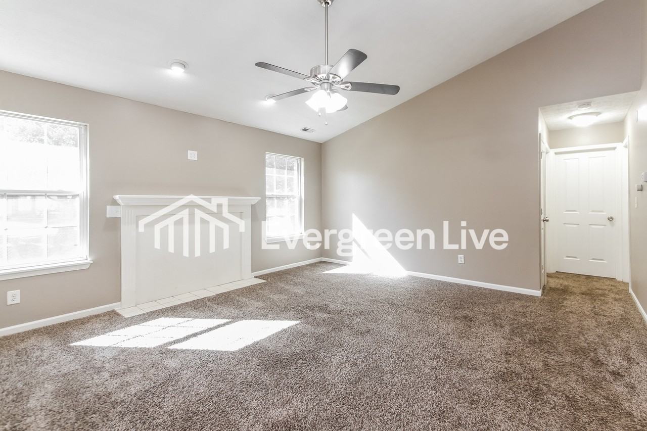 1620 Park Hurst Dr - Photo 3 of 15