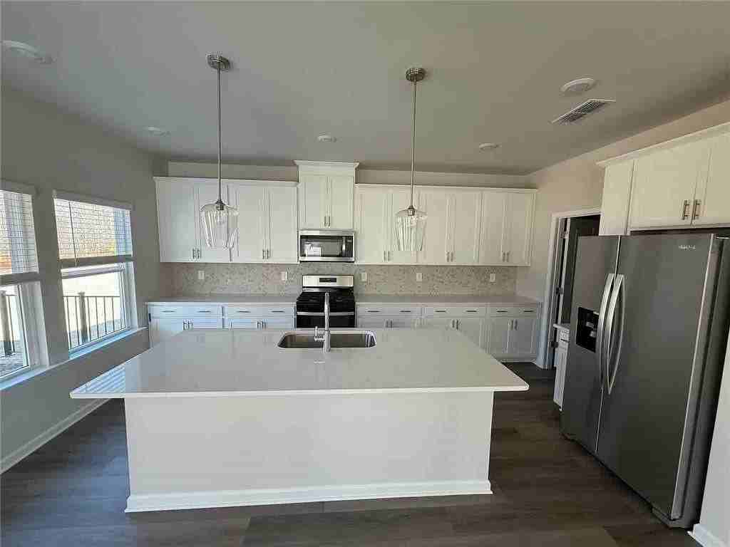 1063 Sope Creek Cir - Photo 4 of 14