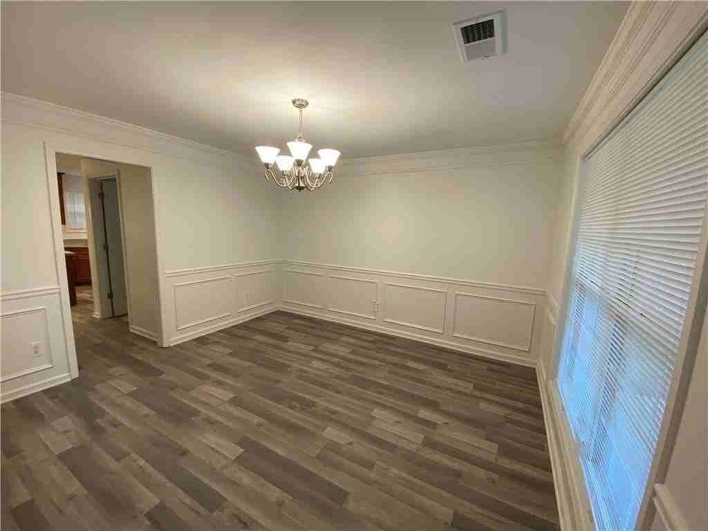 1551 Park Knoll Trl - Photo 3 of 20