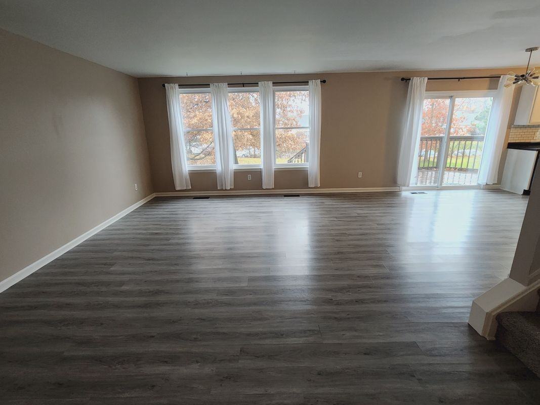 5184 Meadow Crest Cir - Photo 3 of 38