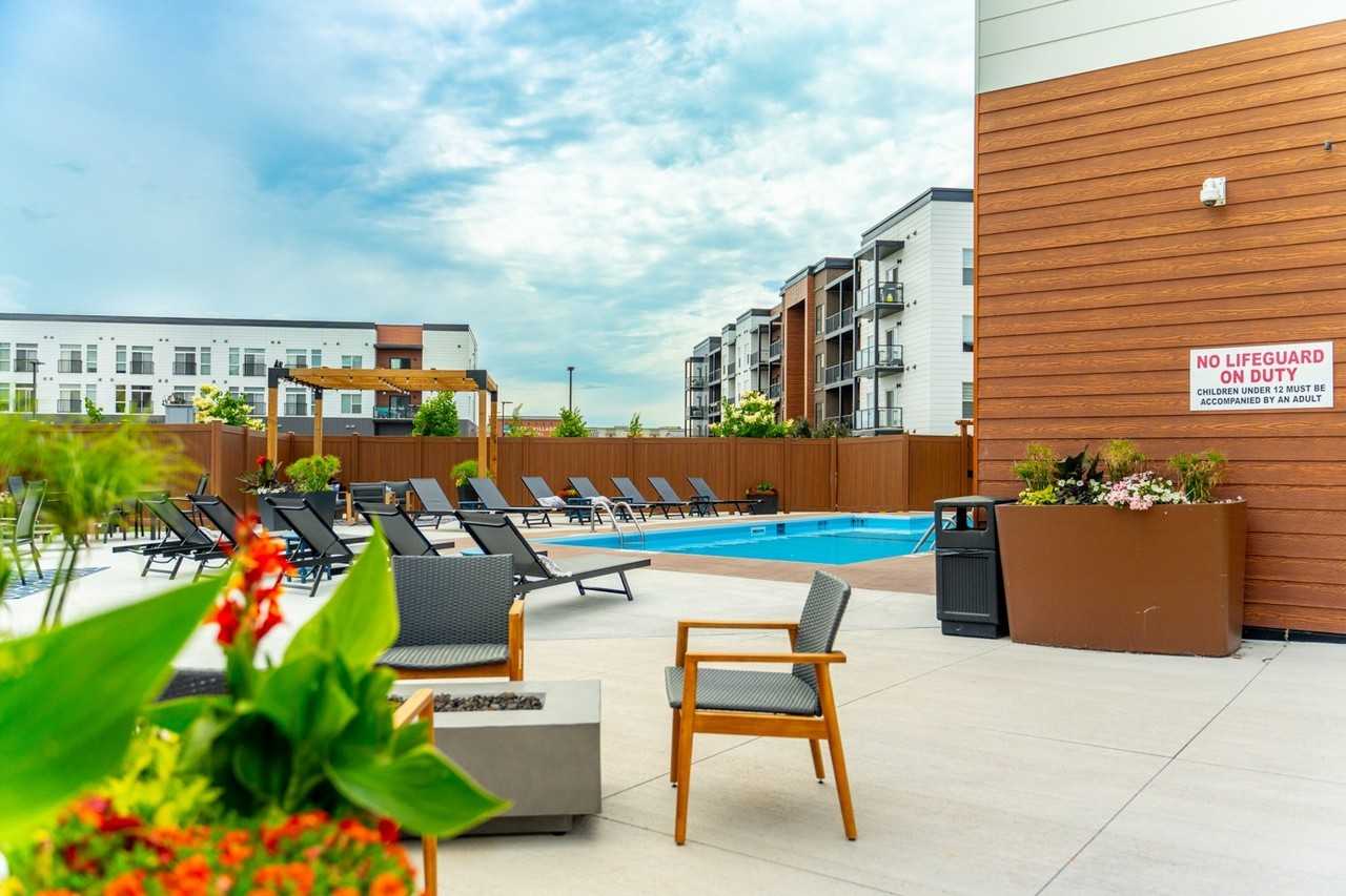 Latitude 49 at Sage Creek - Photo 5 of 47